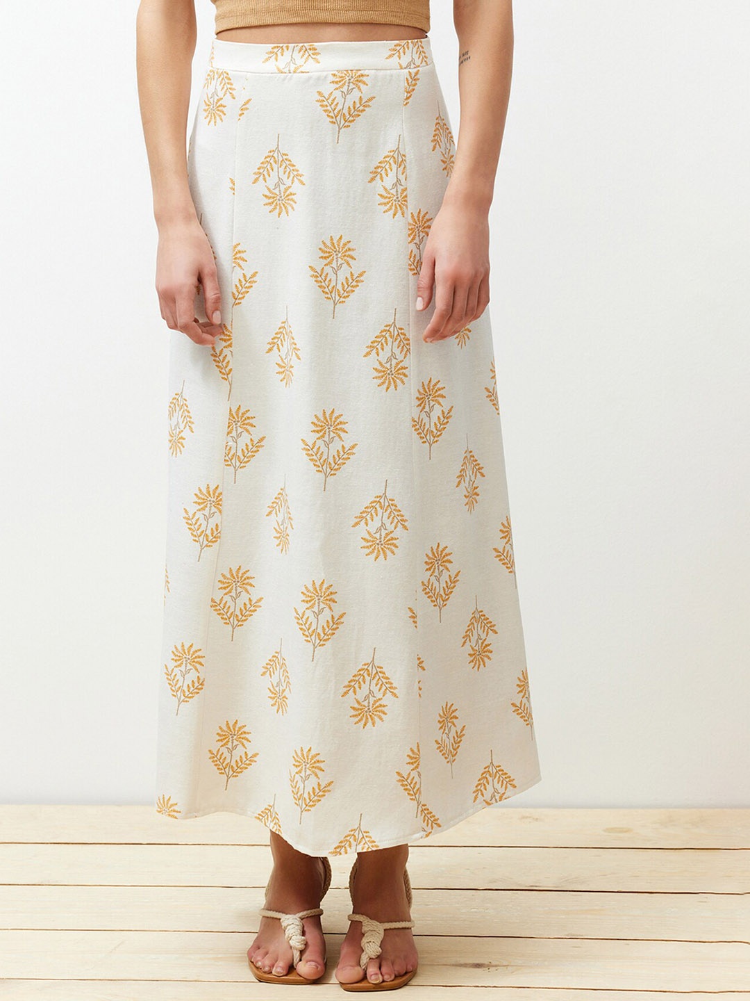 

Trendyol Floral Printed Straight A-Line Maxi Skirts, White