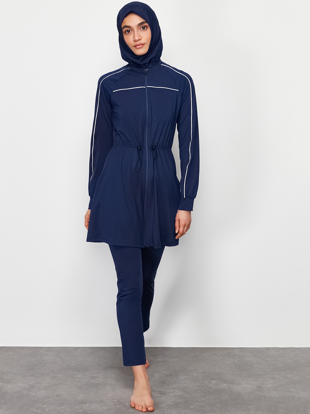 

Trendyol Hood Full-Coverage Legsuit, Navy blue