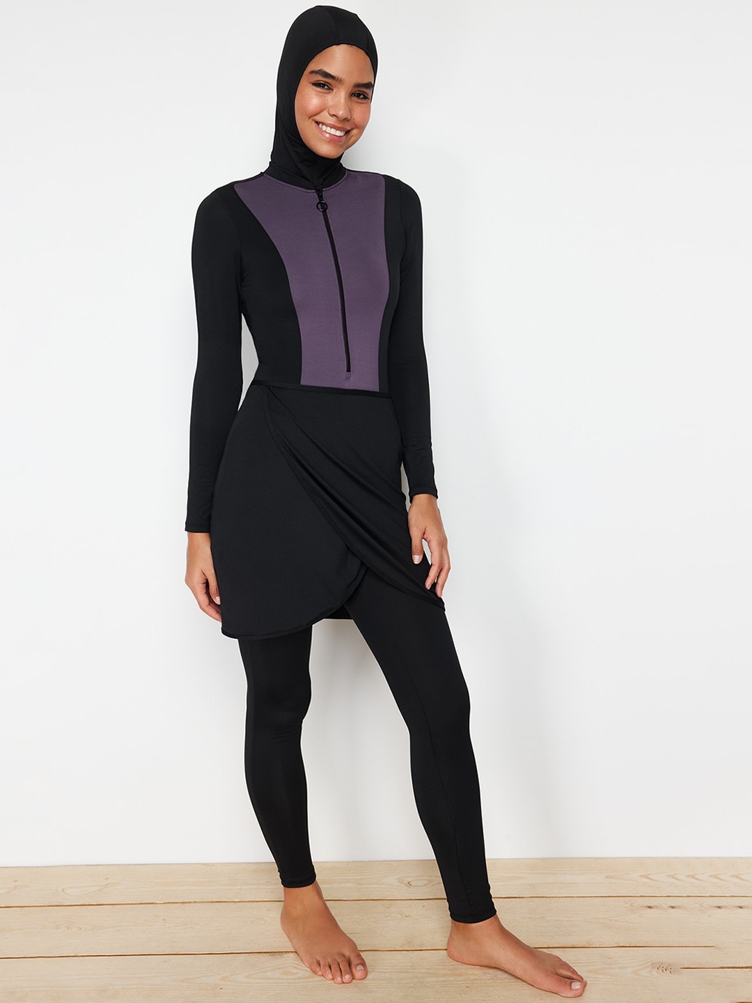 

Trendyol Colorblock Hood Full-Coverage Legsuit, Black