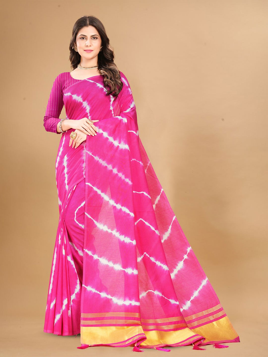 

Inithi Leheriya Silk Cotton Saree, Pink