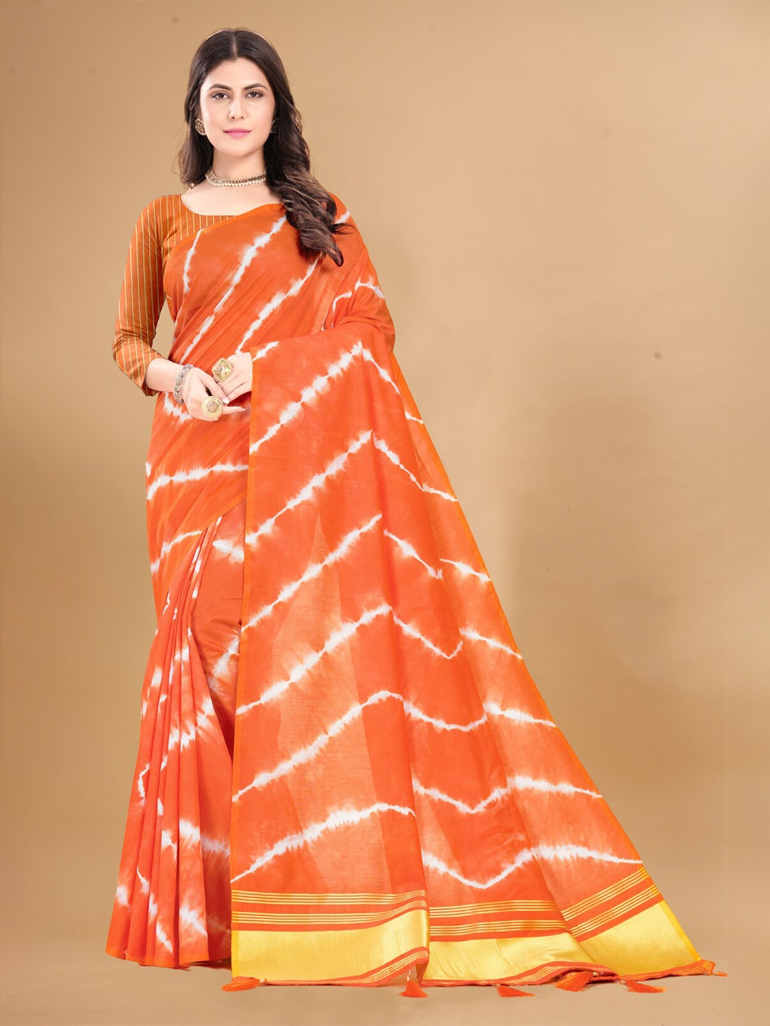 

Inithi Tie and Dye Silk Cotton Saree, Orange