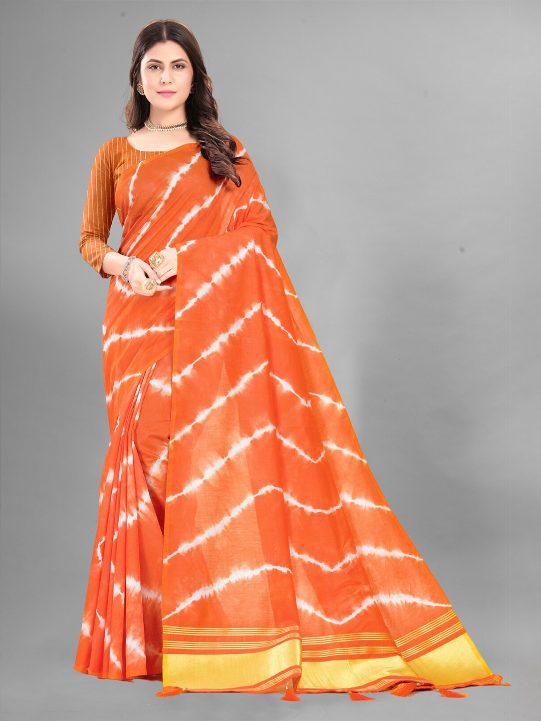 

Inithi Leheriya Silk Cotton Leheriya Saree, Orange