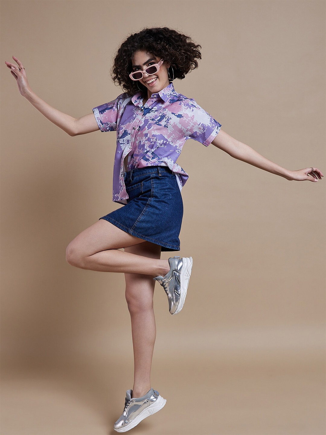 

The Roadster Lifestyle Co. Purple Abstract Printed Straight Casual Shirt