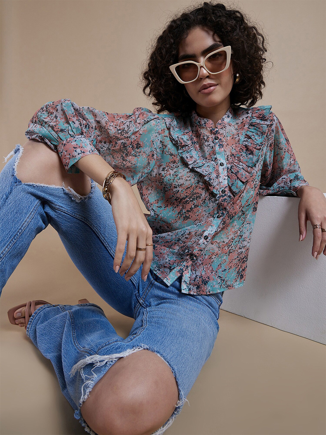 

The Roadster Lifestyle Co. Blue & Brown Abstract Printed Mandarin Collar Casual Shirt