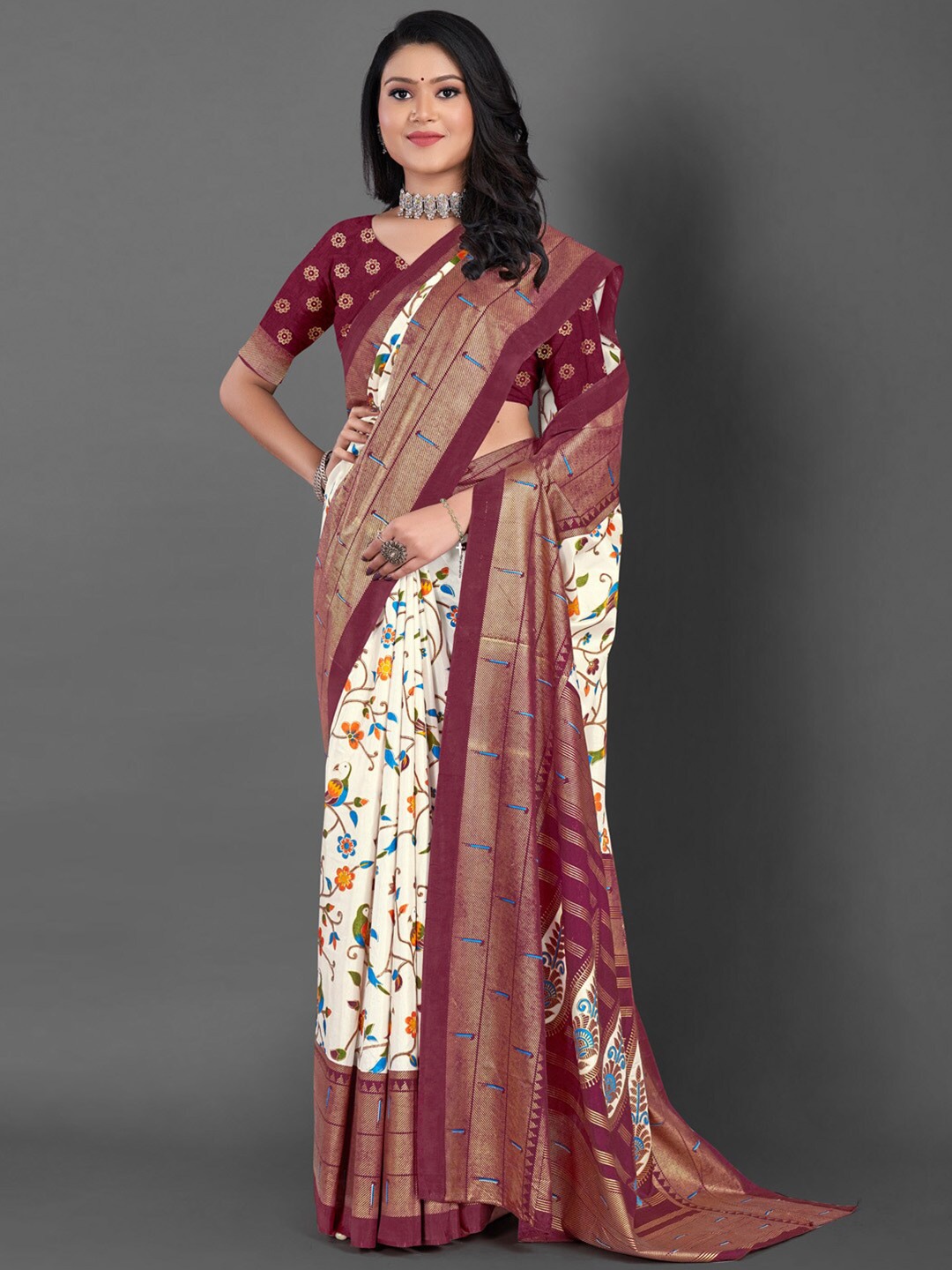 

Mitera Ethnic Motifs Zari Sungudi Saree, Off white