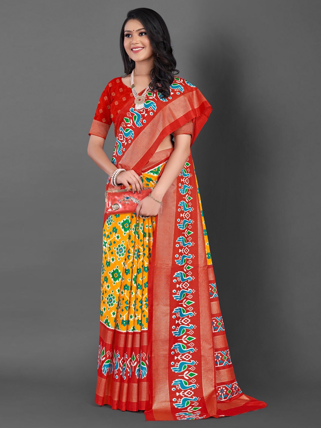 

Mitera Ethnic Motifs Printed Zari Saree, Yellow