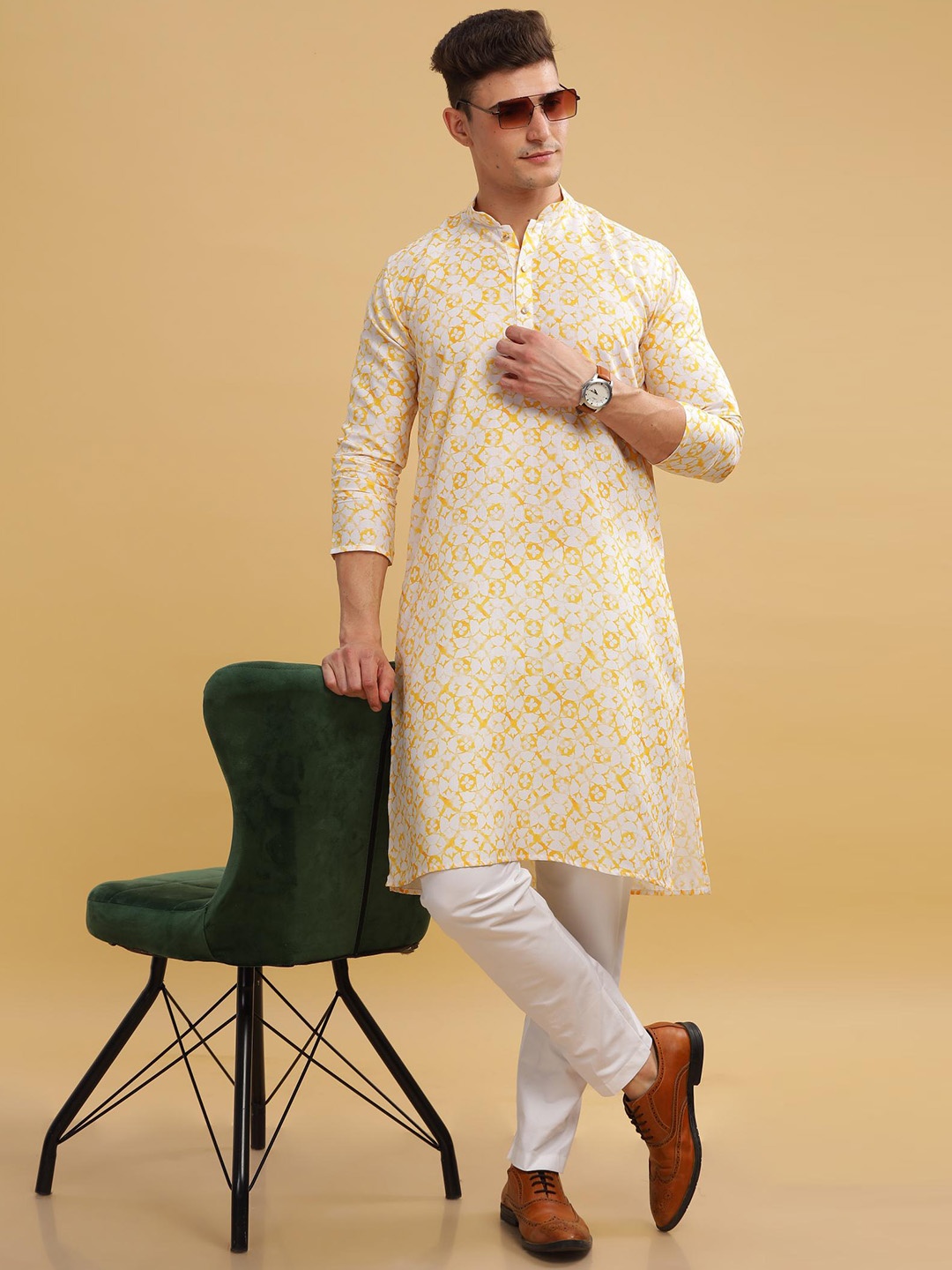 

Anouk Men Ethnic Motifs Printed Mandarin Collar Long Sleeves Straight Cotton Kurta, Yellow