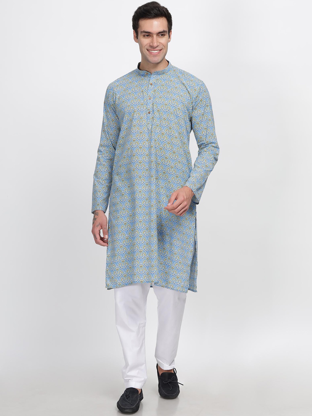 

Anouk Checked Mandarin Collar Long Sleeves Cotton Chikankari Kurta, Blue