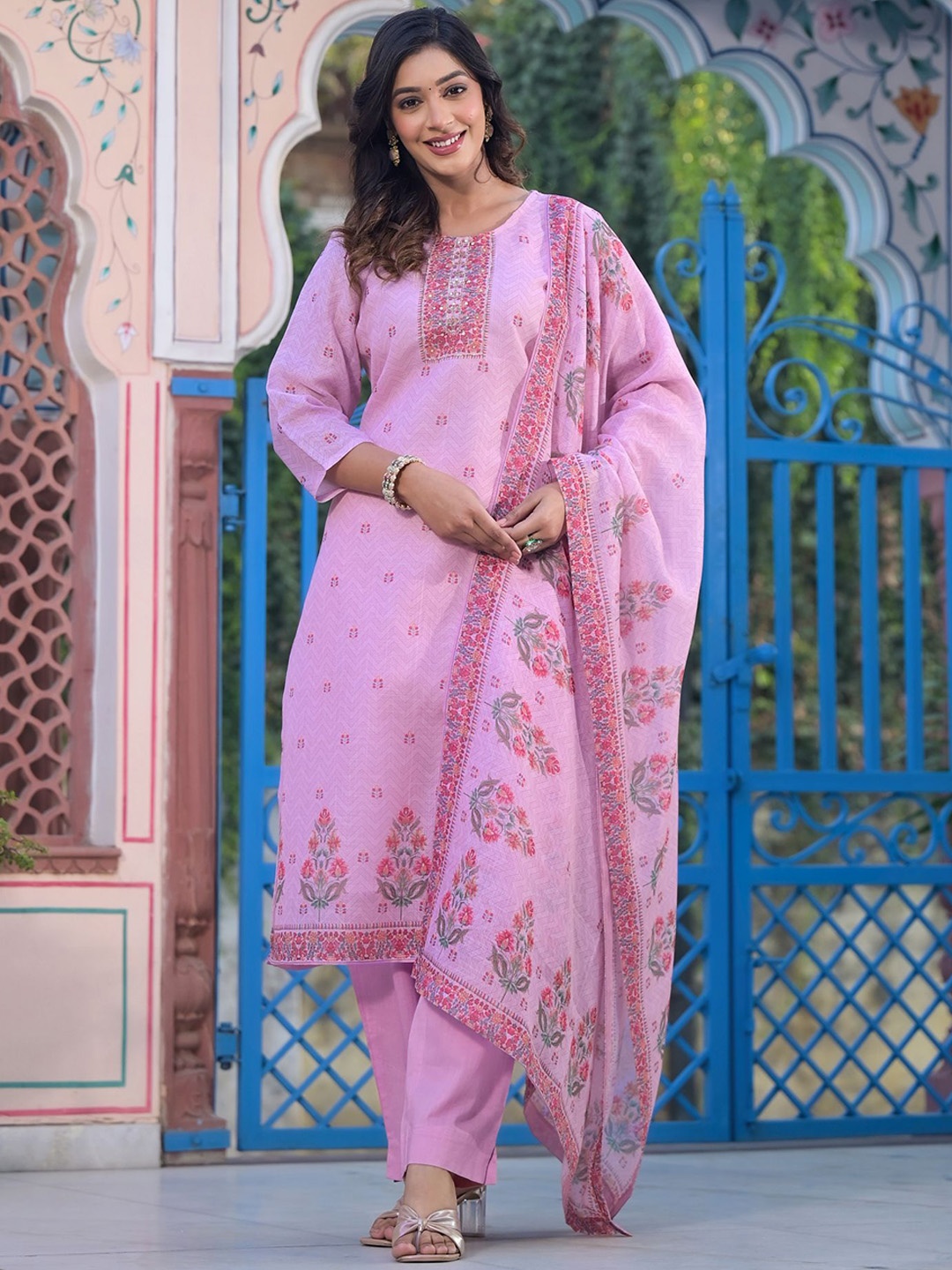 

Label Khoj Floral Printed Sequinned Linen Kurta With Trousers & Dupatta, Magenta