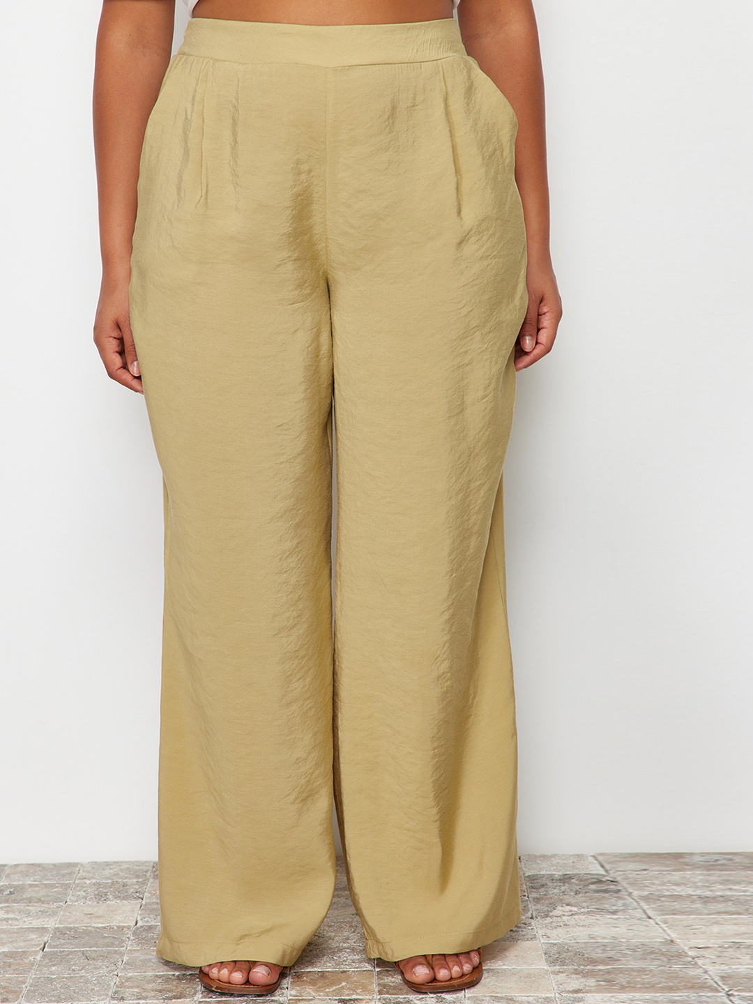 

Trendyol Women Regular Fit Mid-Rise Parallel Trousers, Beige