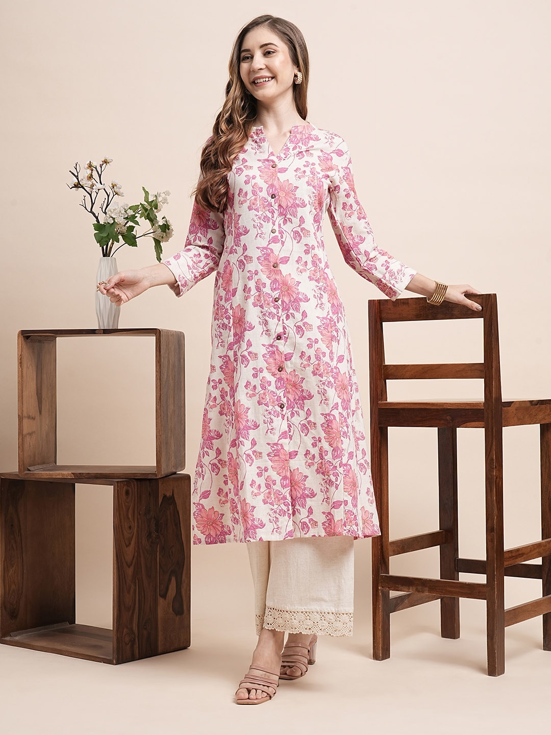 

INDYES Floral Printed Pure Cotton Kurta With Palazzo, Pink