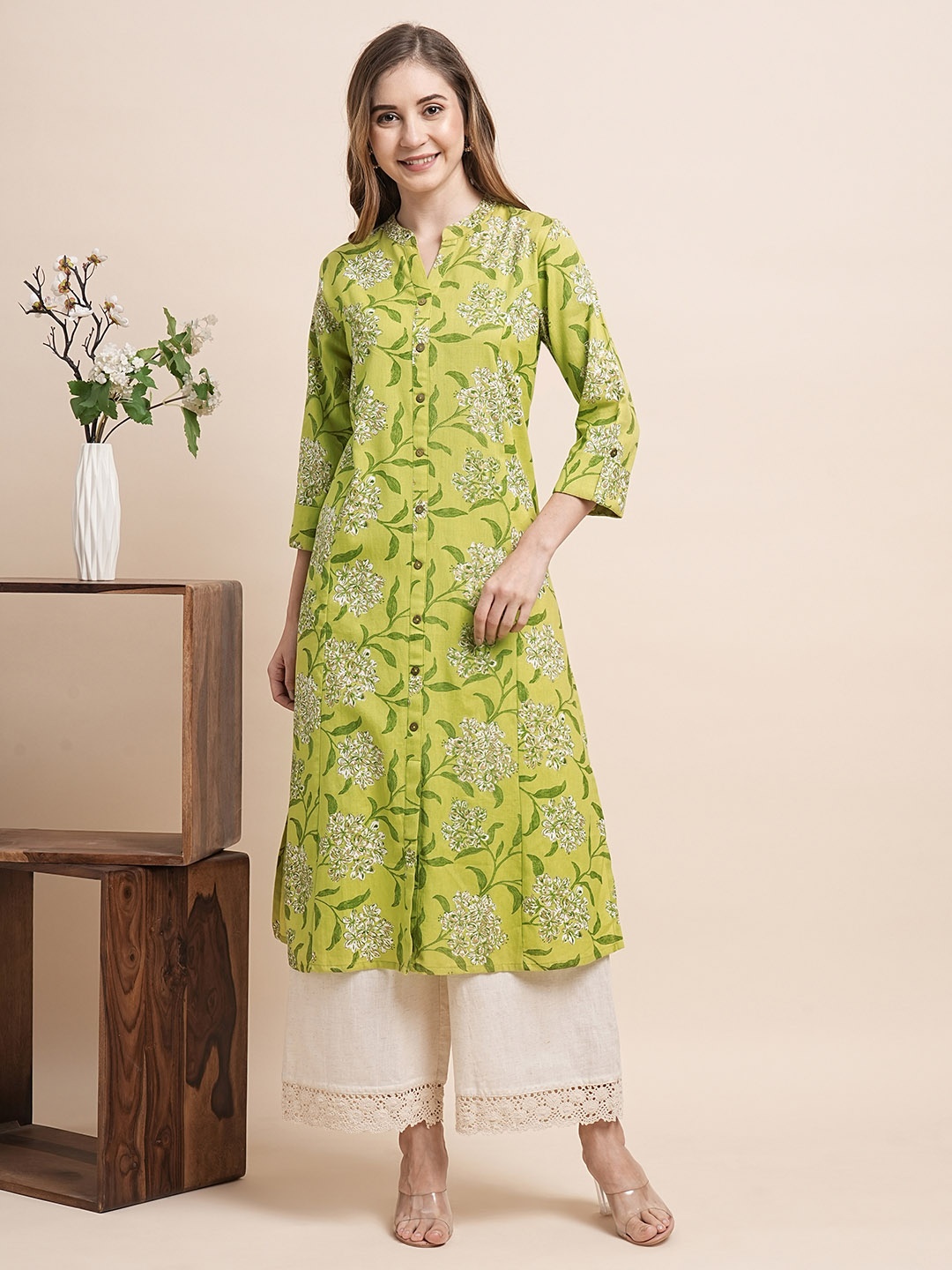 

INDYES Floral Printed Pure Cotton Kurta With Palazzo, Green
