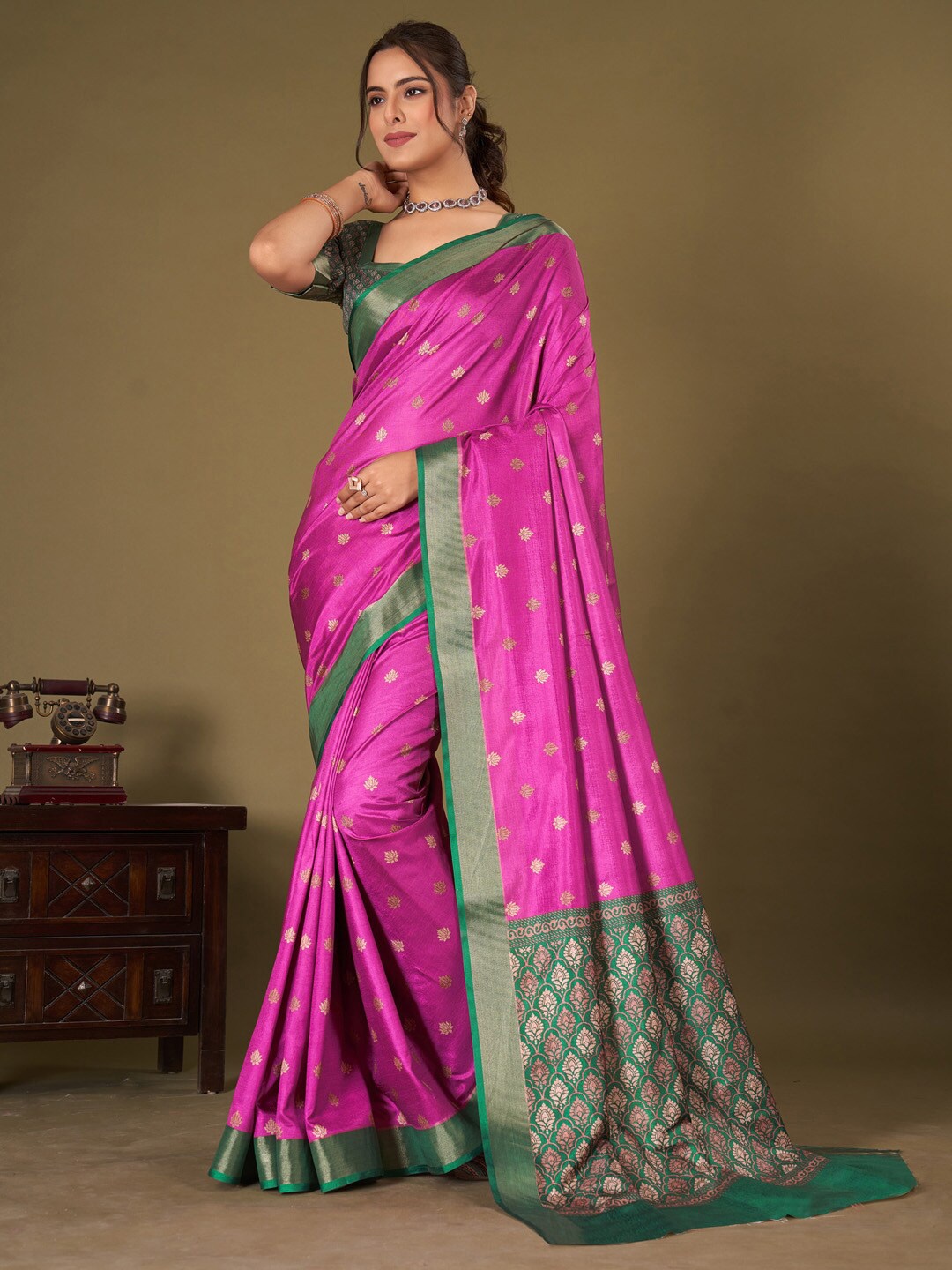 

Mitera Woven Design Banarasi Zari Saree, Pink
