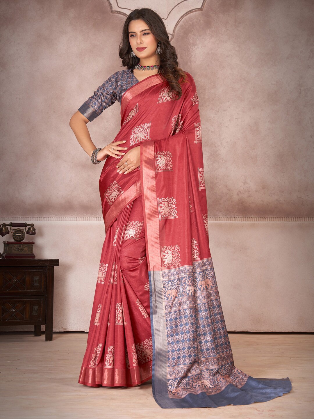 

Mitera Maroon Ethnic Motifs Woven Design Zari Banarasi Saree