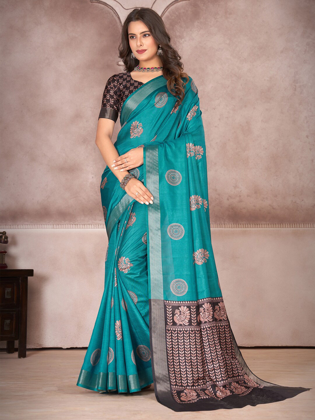 

Mitera Ethnic Motifs Woven Design Zari Banarasi Saree, Teal