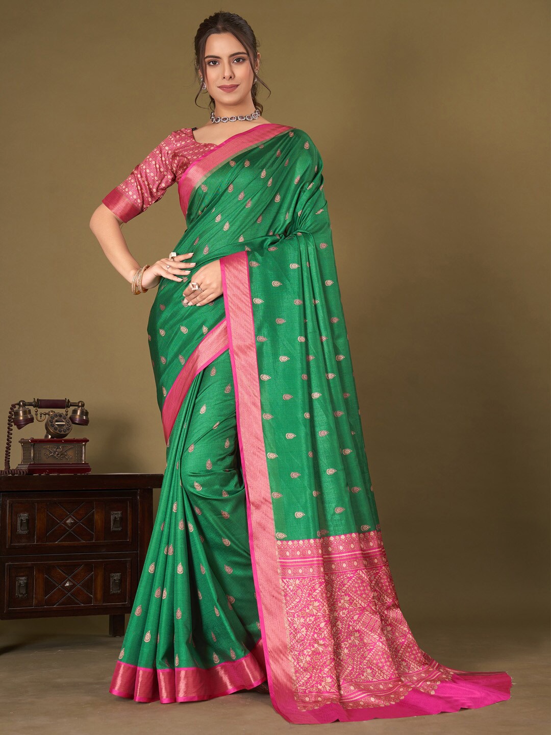 

Mitera Ethnic Woven Design Zari Banarasi Saree, Green