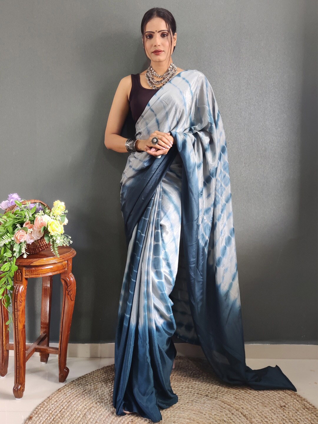 

KALINI Tie & Dye Ready to Wear Poly Chiffon Saree, Grey