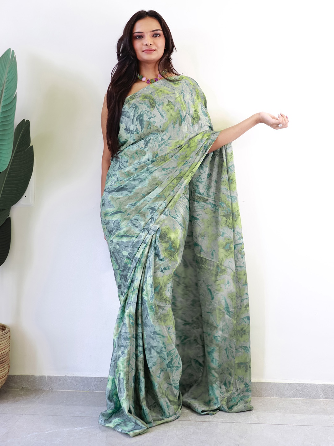 

KALINI Tie Dye Poly Chiffon Ready to Wear Saree, Green