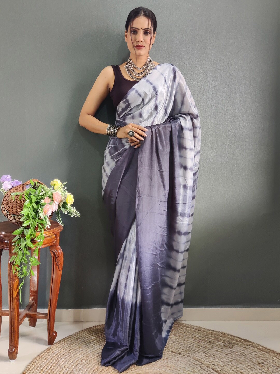 

KALINI Tie and Dye Pure Chiffon Ready to Wear Saree, Grey