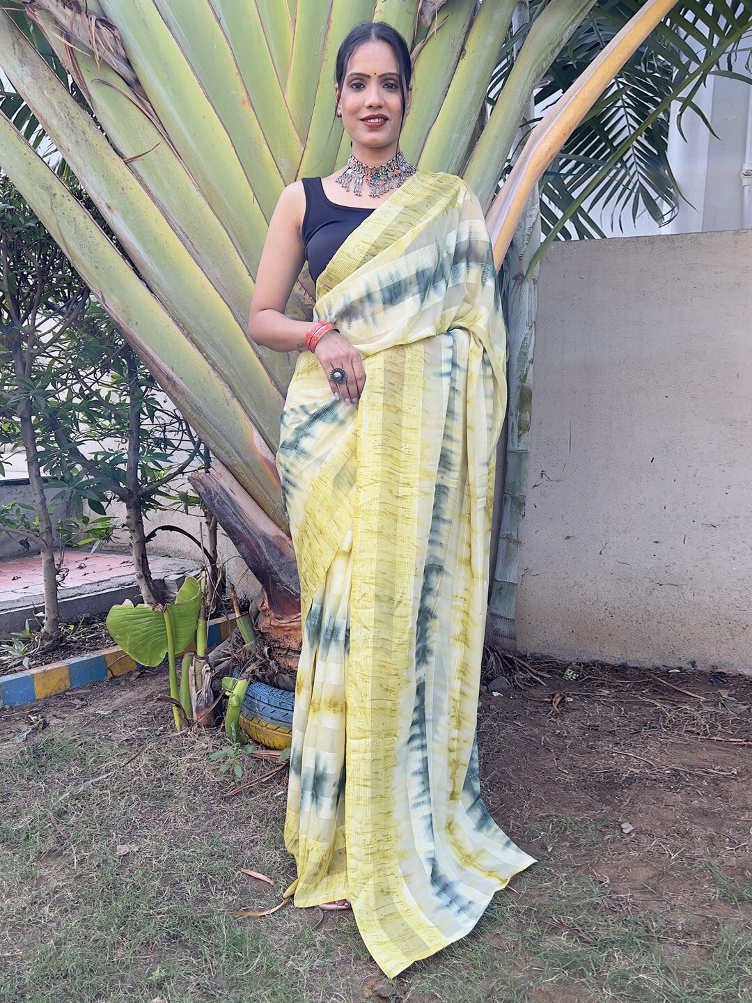 

KALINI Tie & Dye Ready to Wear Saree, Yellow