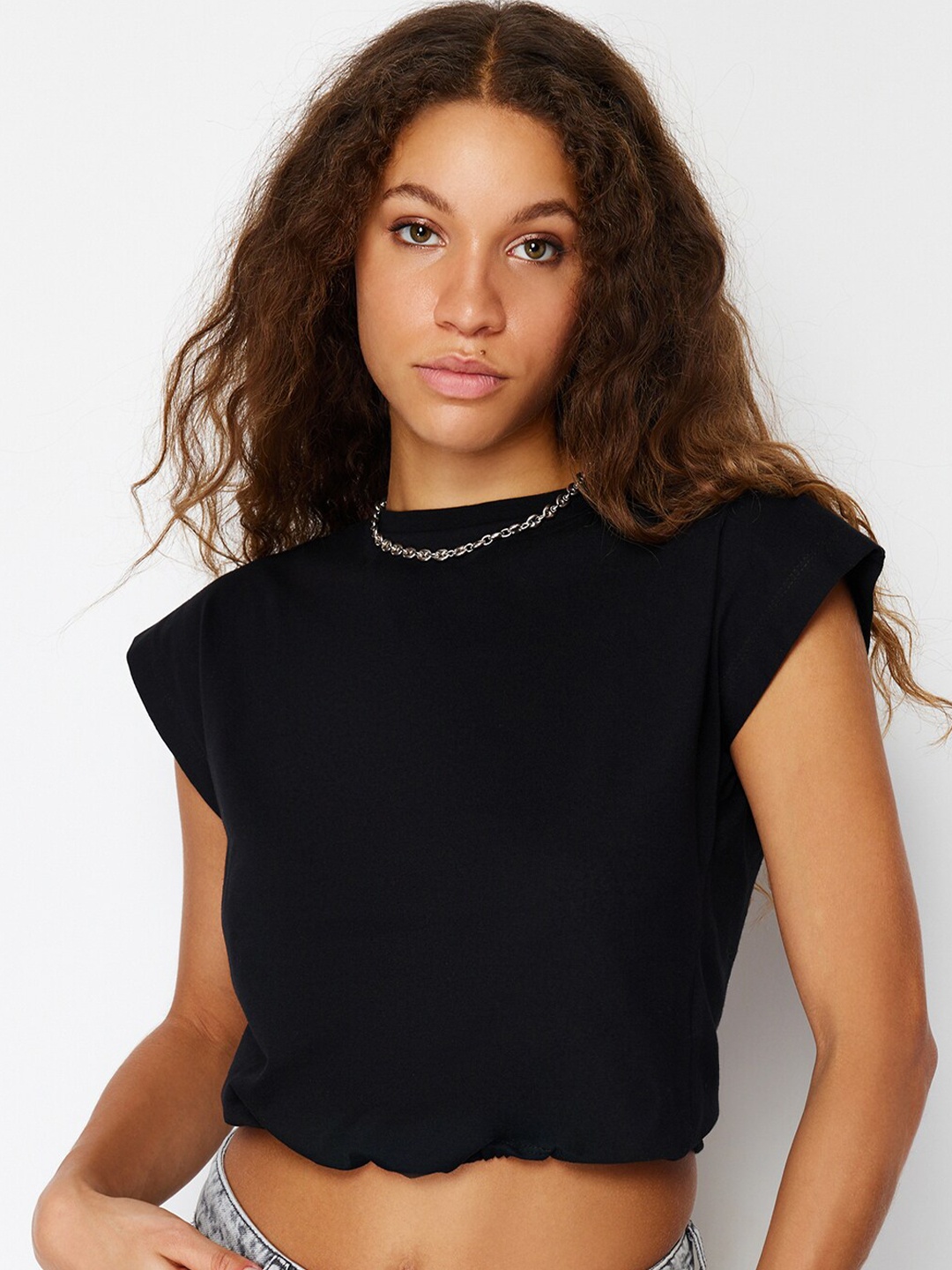 

Trendyol High Neck Short Sleeves Cotton Crop T-shirt, Black