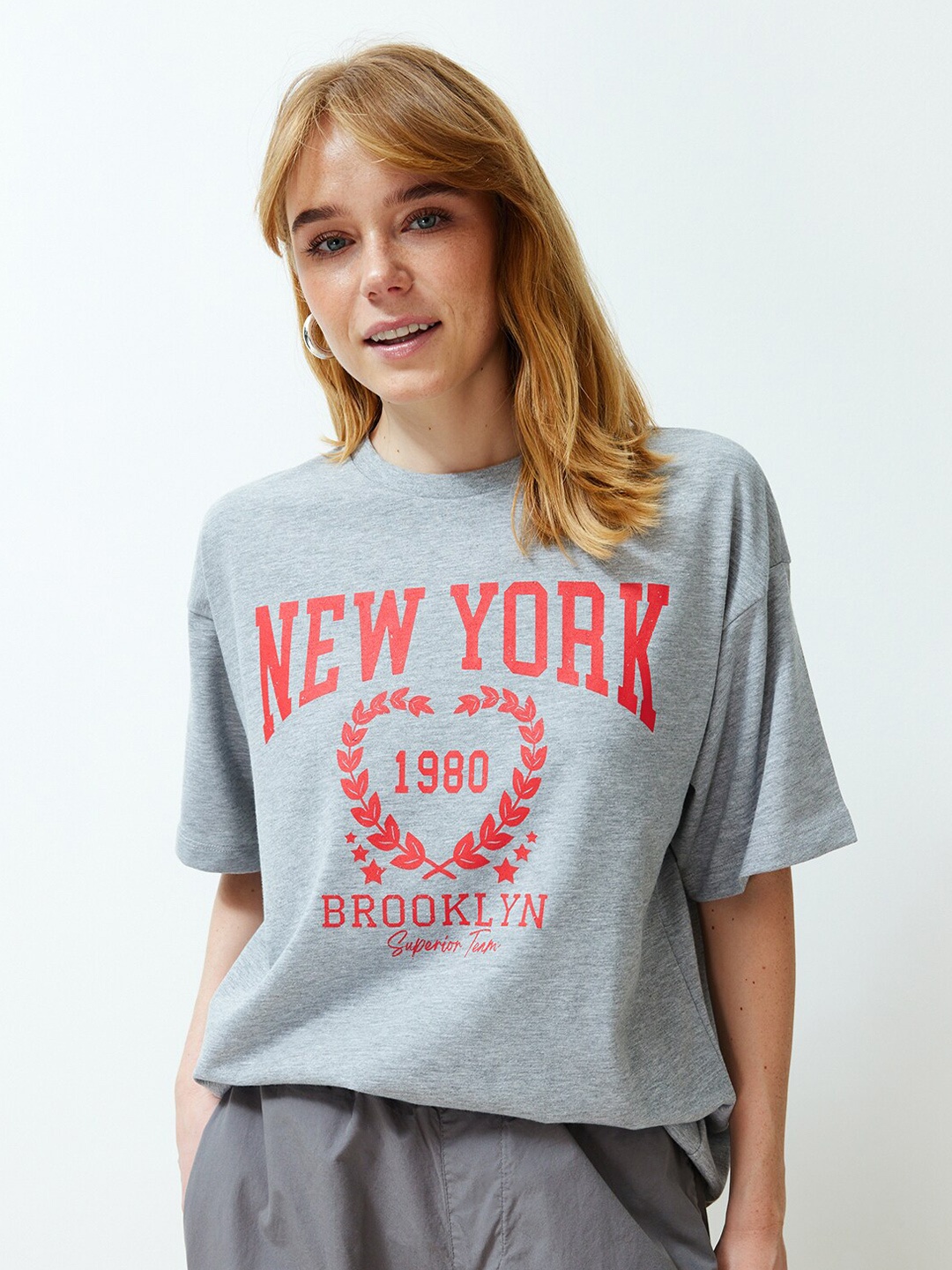 

Trendyol Typography Printed Short Sleeves Cotton T-shirt, Grey
