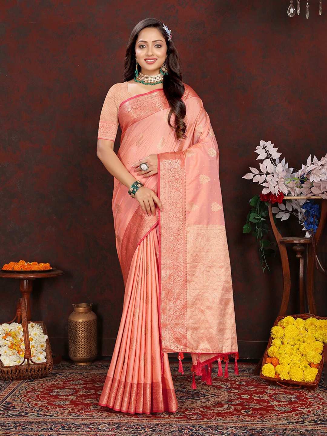 

MARGI DESIGNERS Ethnic Motifs Woven Design Zari Kanjeevaram Saree, Peach
