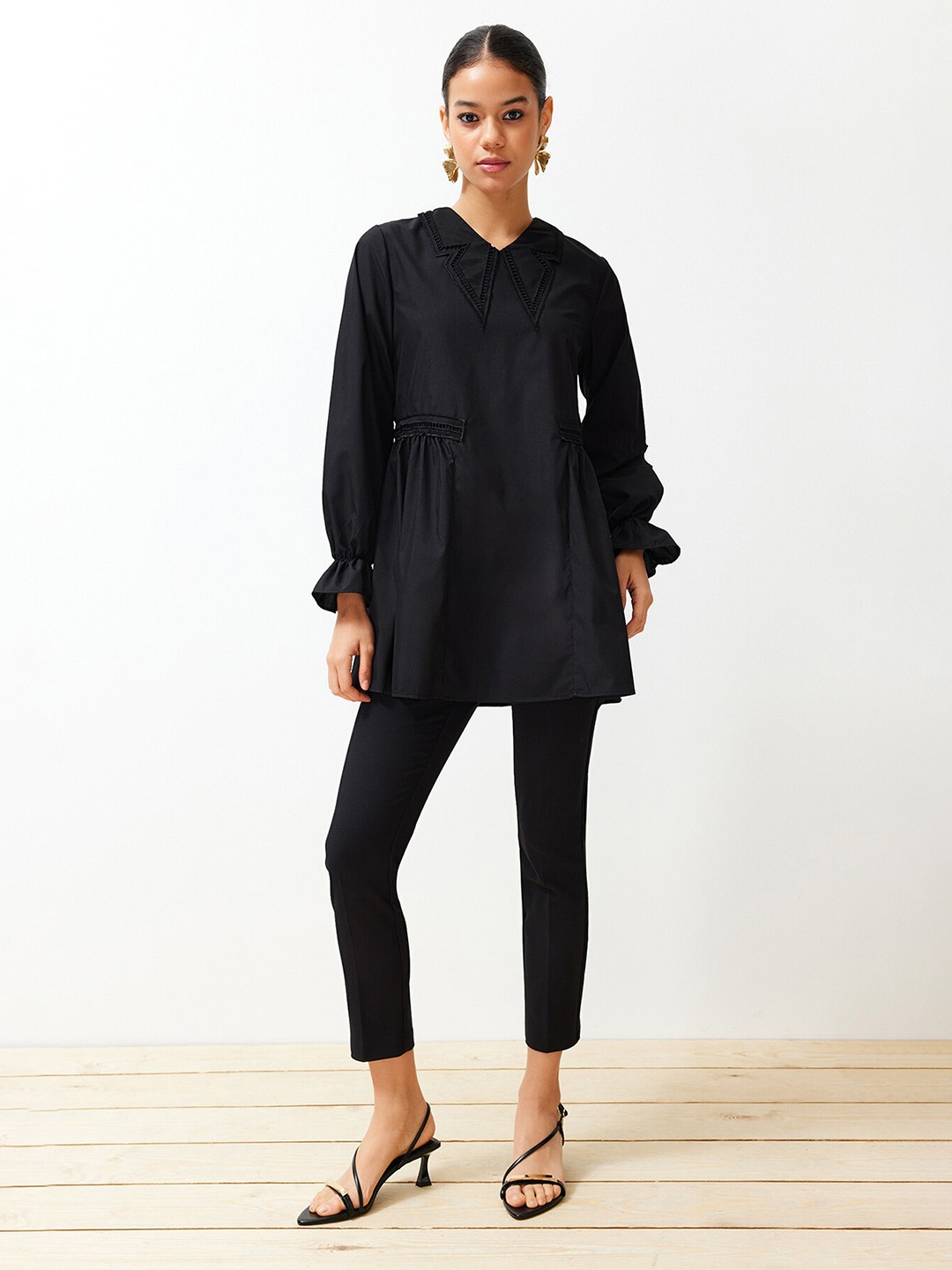 

Trendyol Embroidered V-Neck Tunic, Black