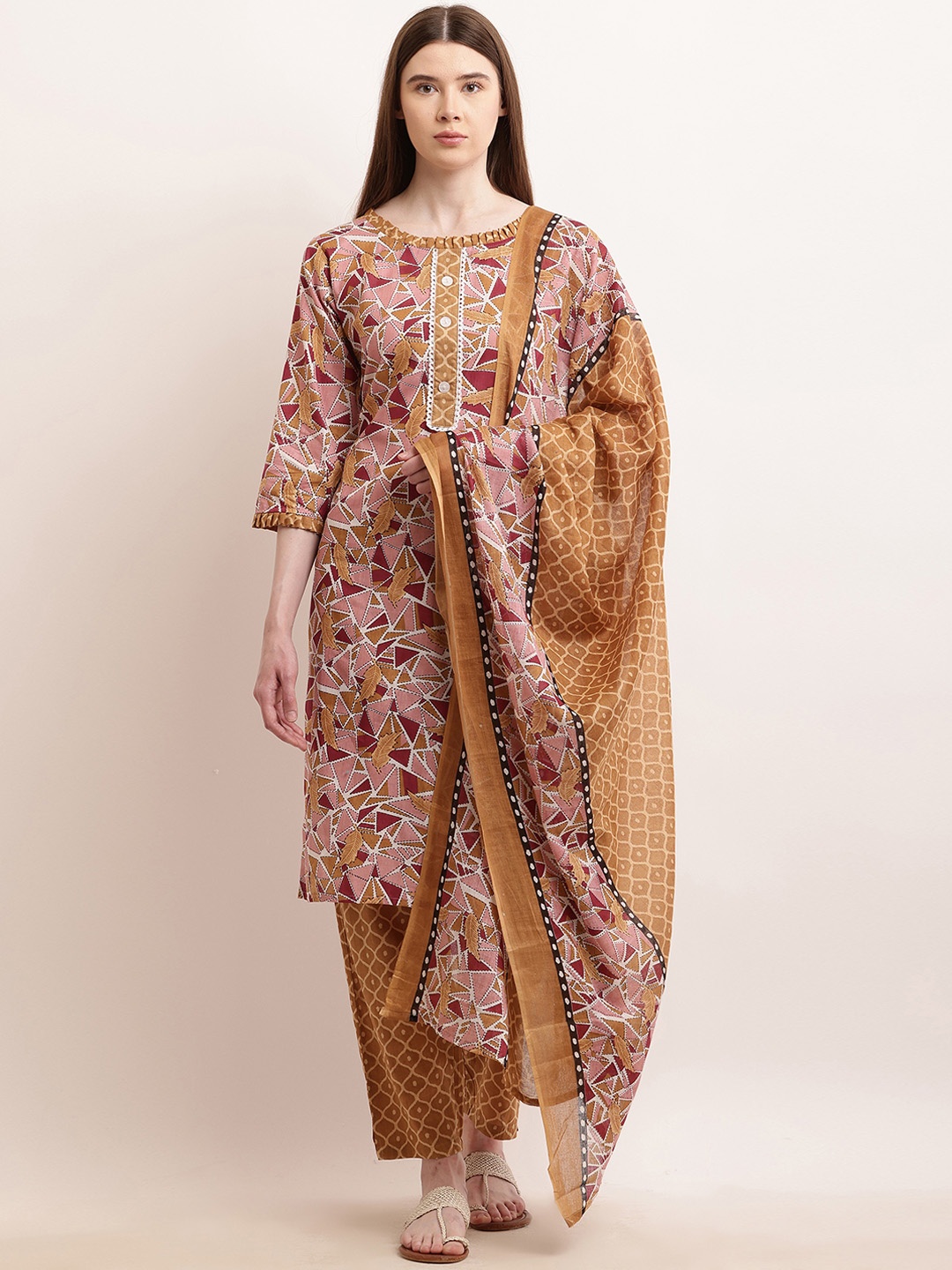 

KAZIA Women Printed Regular Gotta Patti Pure Cotton Kurta with Trousers & With Dupatta, Brown
