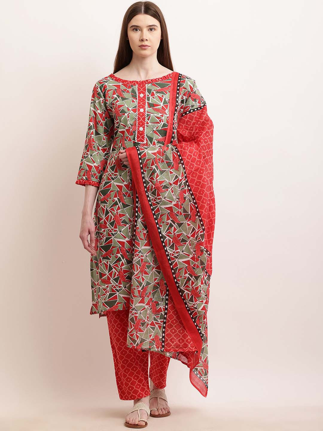 

KAZIA Women Printed Regular Gotta Patti Pure Cotton Kurta with Trousers & With Dupatta, Red