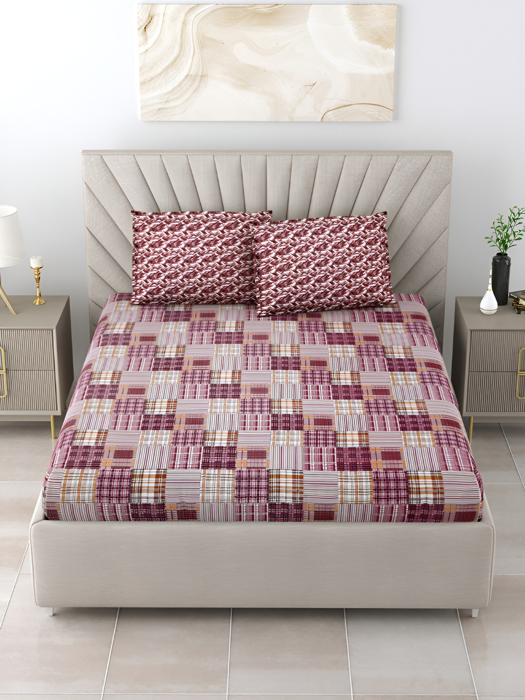 

Salona Bichona Purple & White Geometric 300 TC King Bedsheet with 2 Pillow Covers