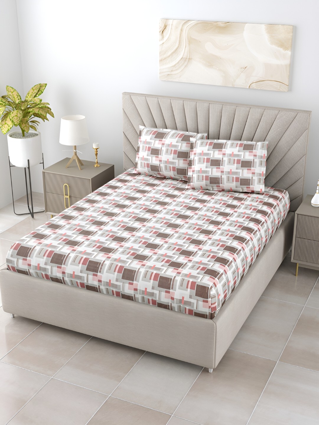 

Salona Bichona Pink & White Geometric 160 TC Queen Bedsheet with 2 Pillow Covers