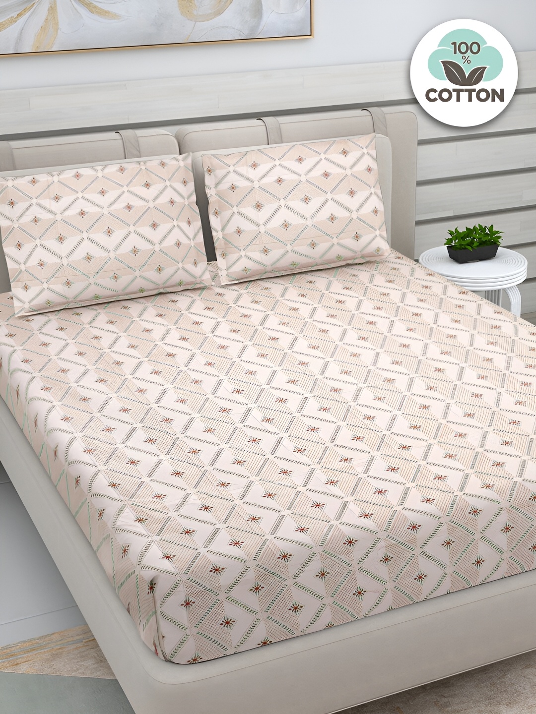 

FABINALIV Peach & Red Geometric Print 300 TC Cotton King Size Bedsheet & 2 Pillow Covers