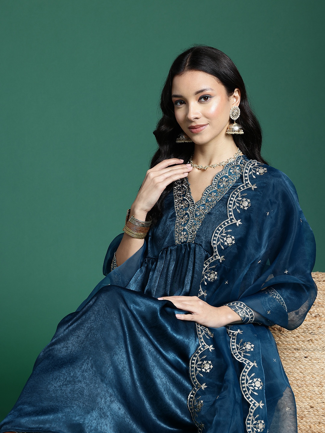 

Sangria Women Yoke Design Sequinned Satin Kurta with Trousers & Dupatta, Teal