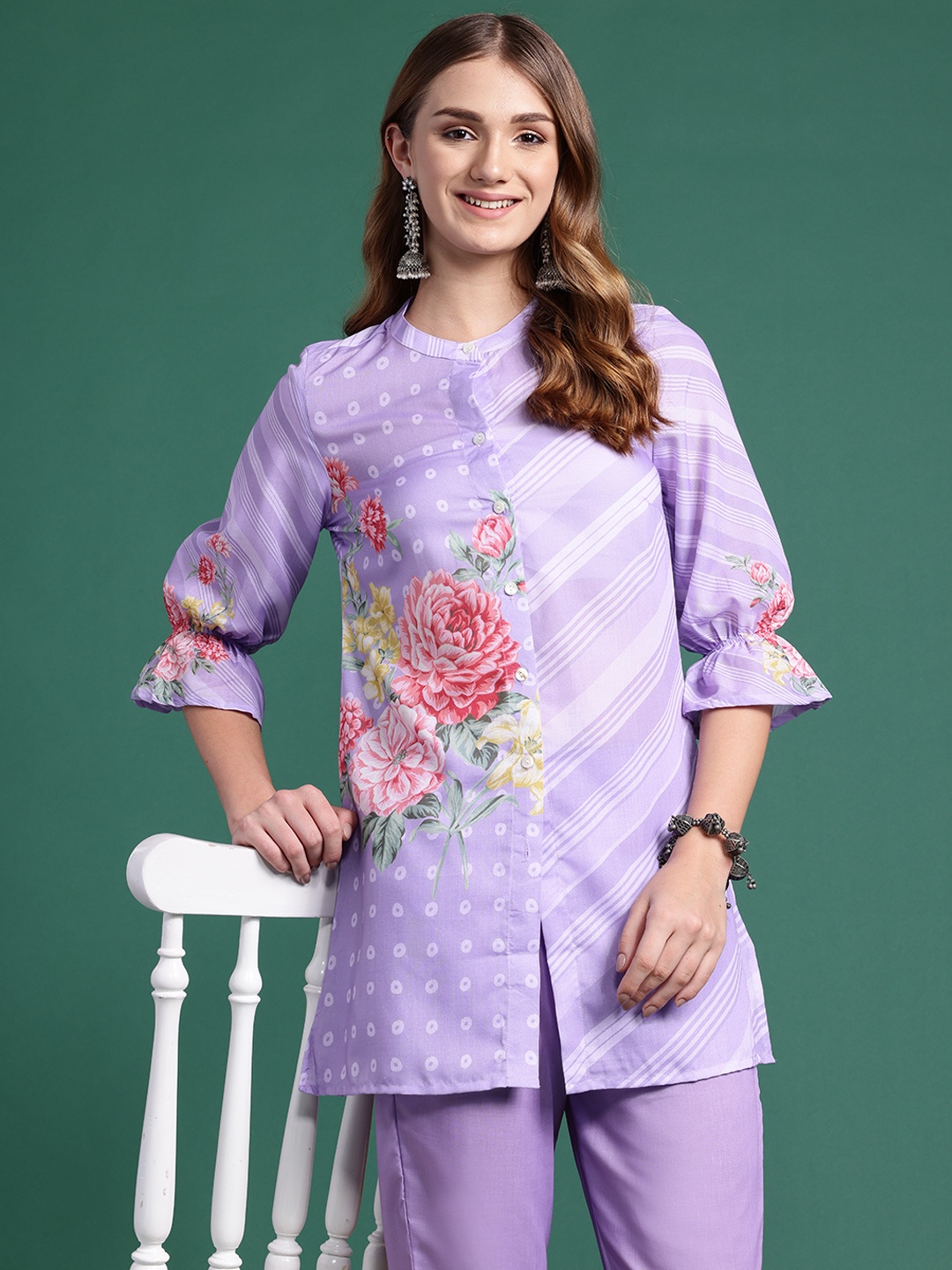 

Sangria Floral Printed Bell Sleeves Fusion Kurta Set, Blue