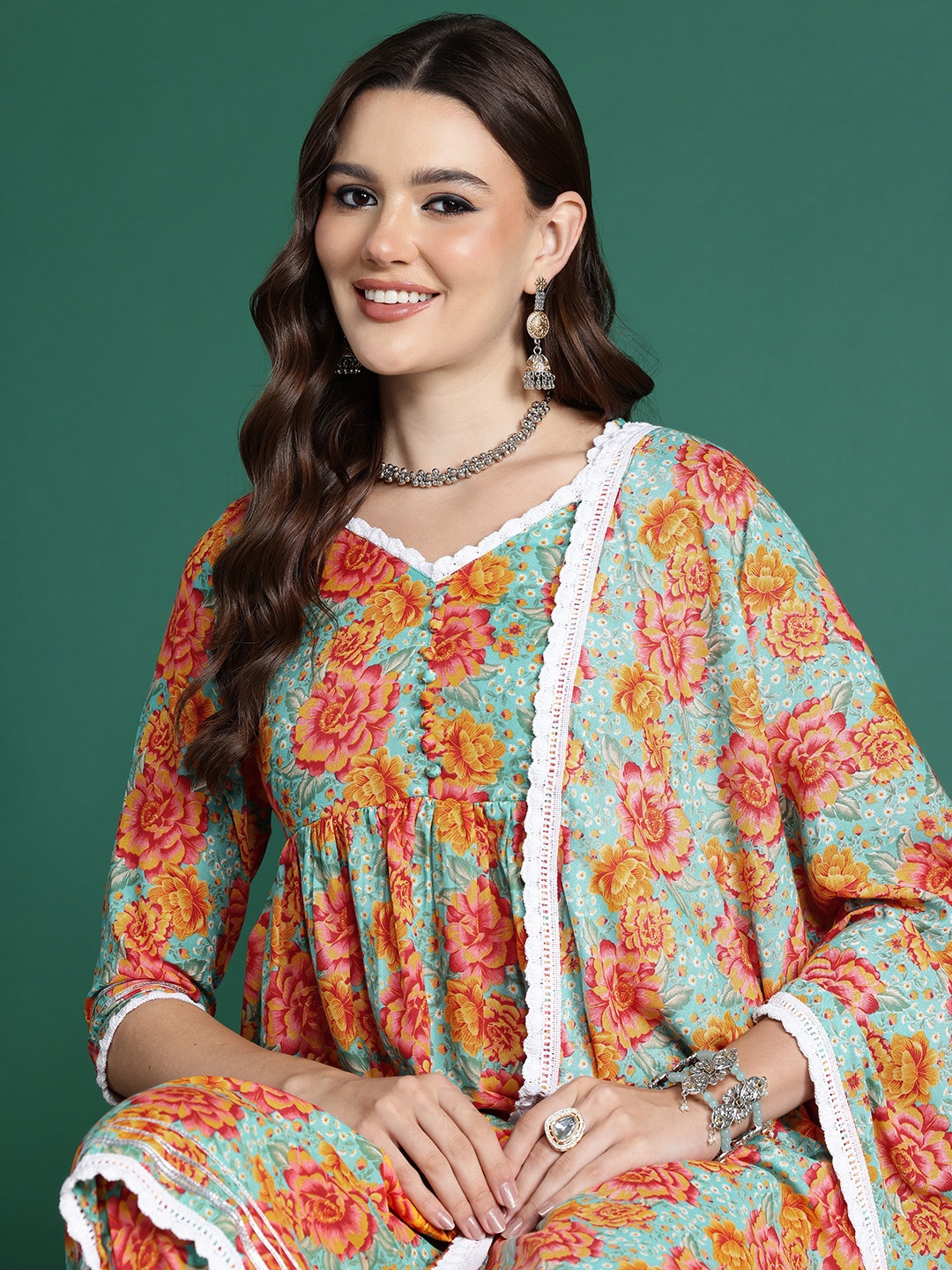

Sangria Floral Printed Kurta with Palazzos Kurta Set, Green