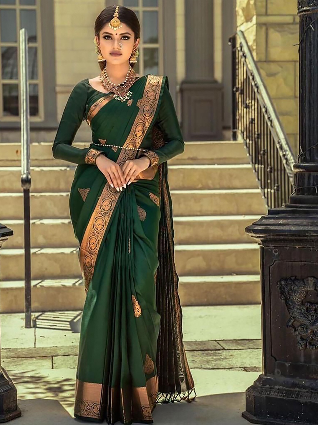 

Anjaneya Sarees Ethnic Motifs Woven Design Zari Banarasi Saree, Green