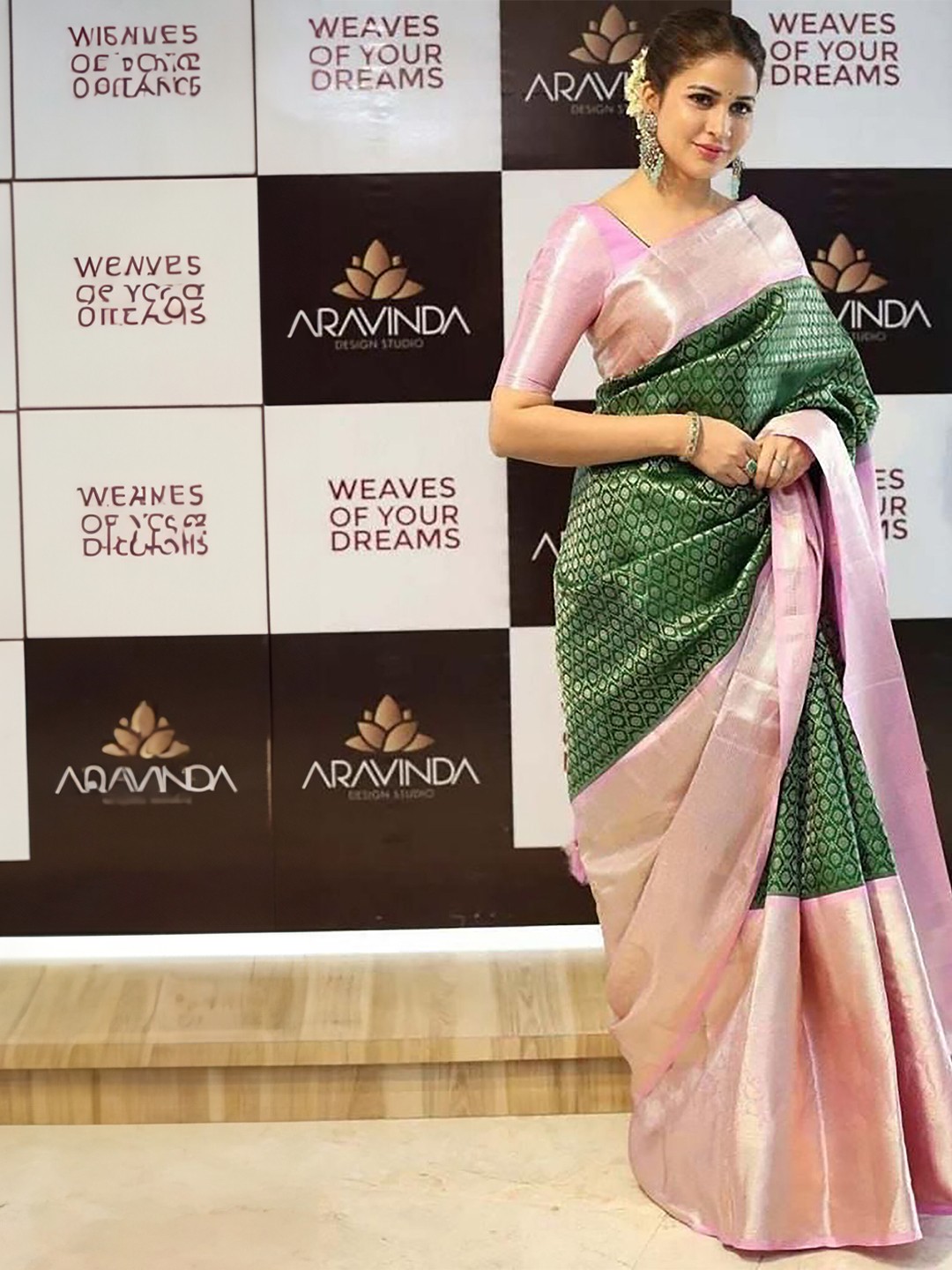 

Anjaneya Sarees Woven Design Zari Silk Blend Banarasi Saree, Green