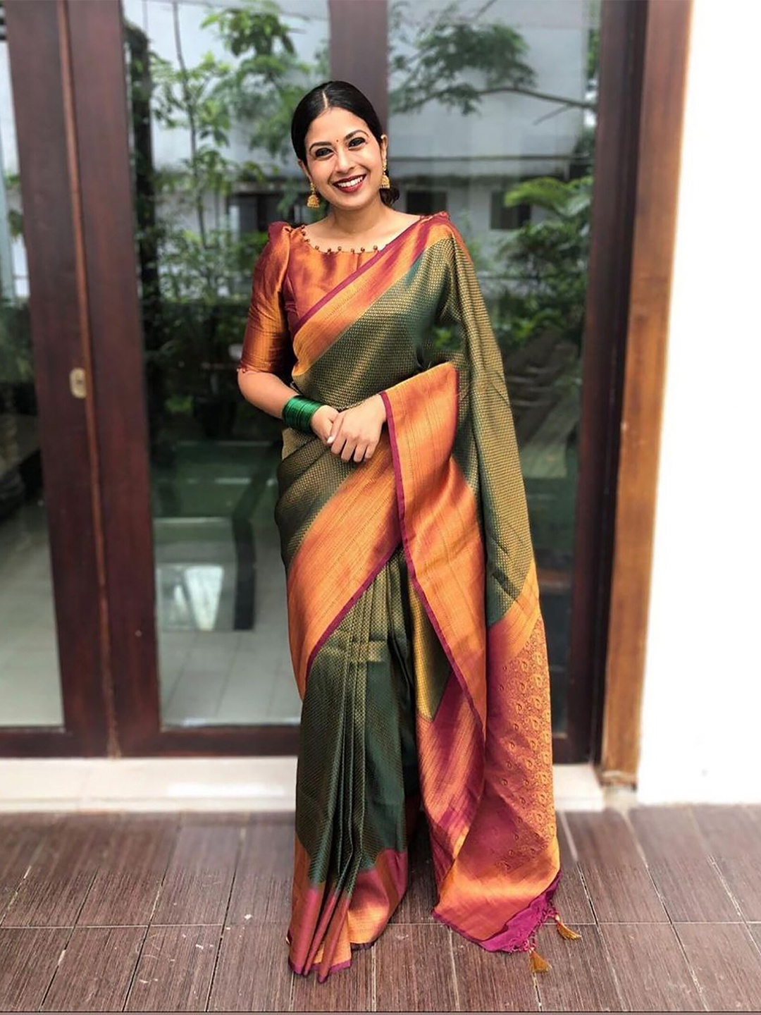 

Anjaneya Sarees Ethnic Motifs Woven Design Zari Banarasi Saree, Green