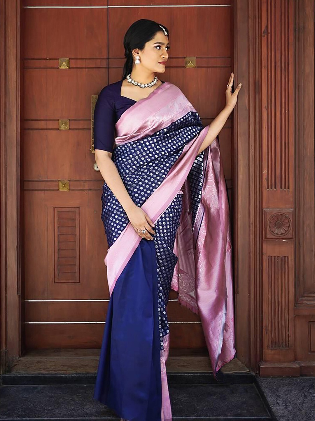 

Anjaneya Sarees Woven Design Zari Banarasi Saree, Blue