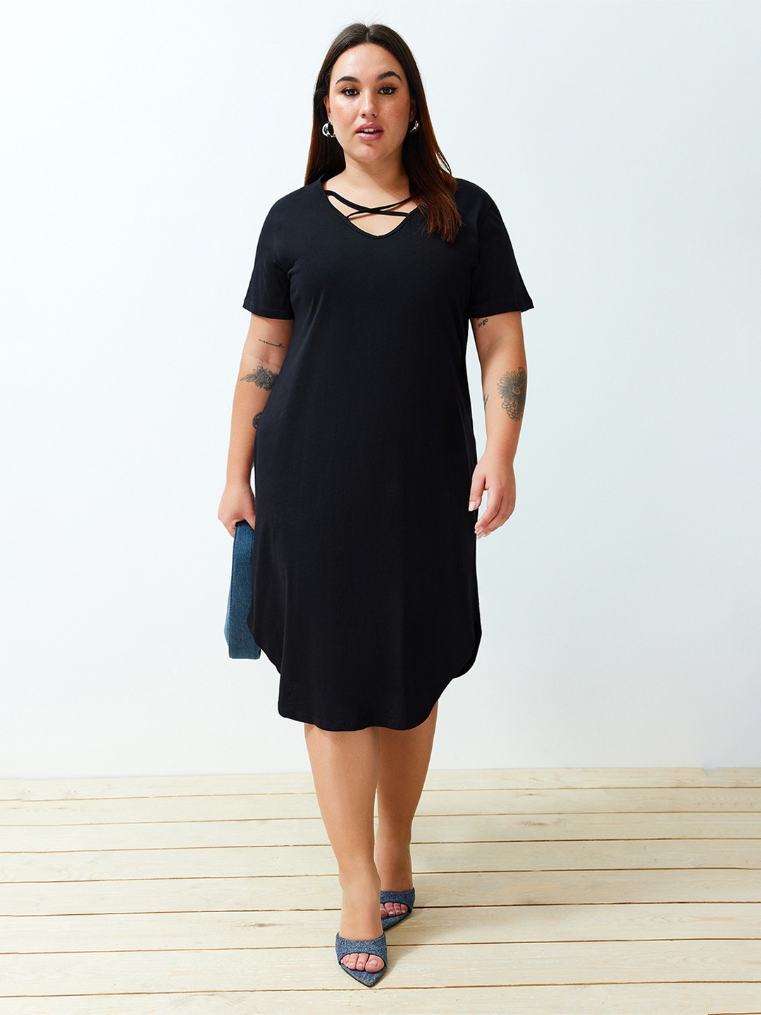 

Trendyol V-Neck Pure Cotton A-Line Dress, Black