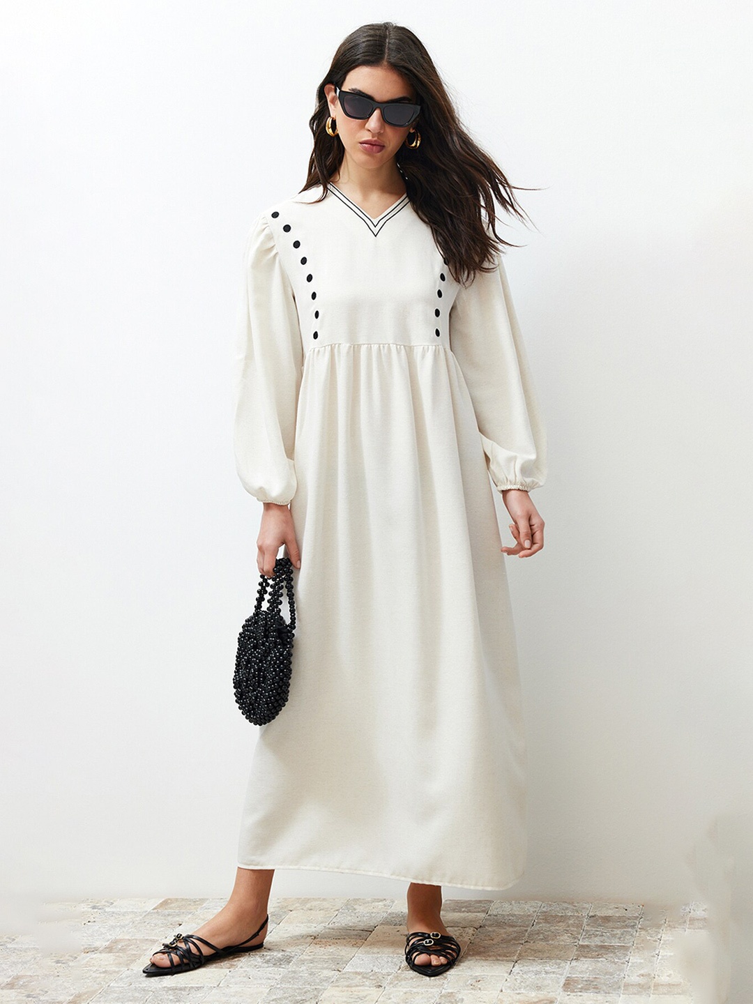 

Trendyol V-Neck Cuffed Sleeves Pure Cotton Maxi Dress, White