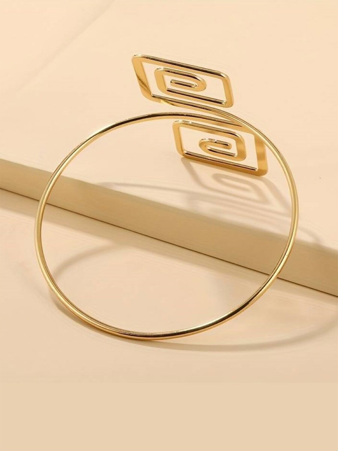 

EL REGALO Gold-Plated Armlet Bracelet