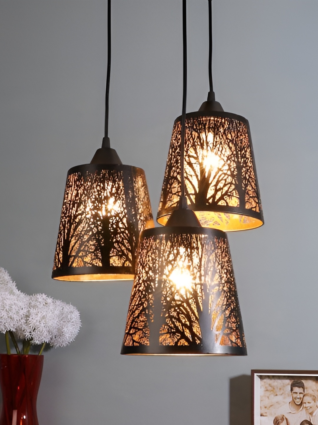 

Whiteray Black & Gold-Toned Printed Ceiling Lamp