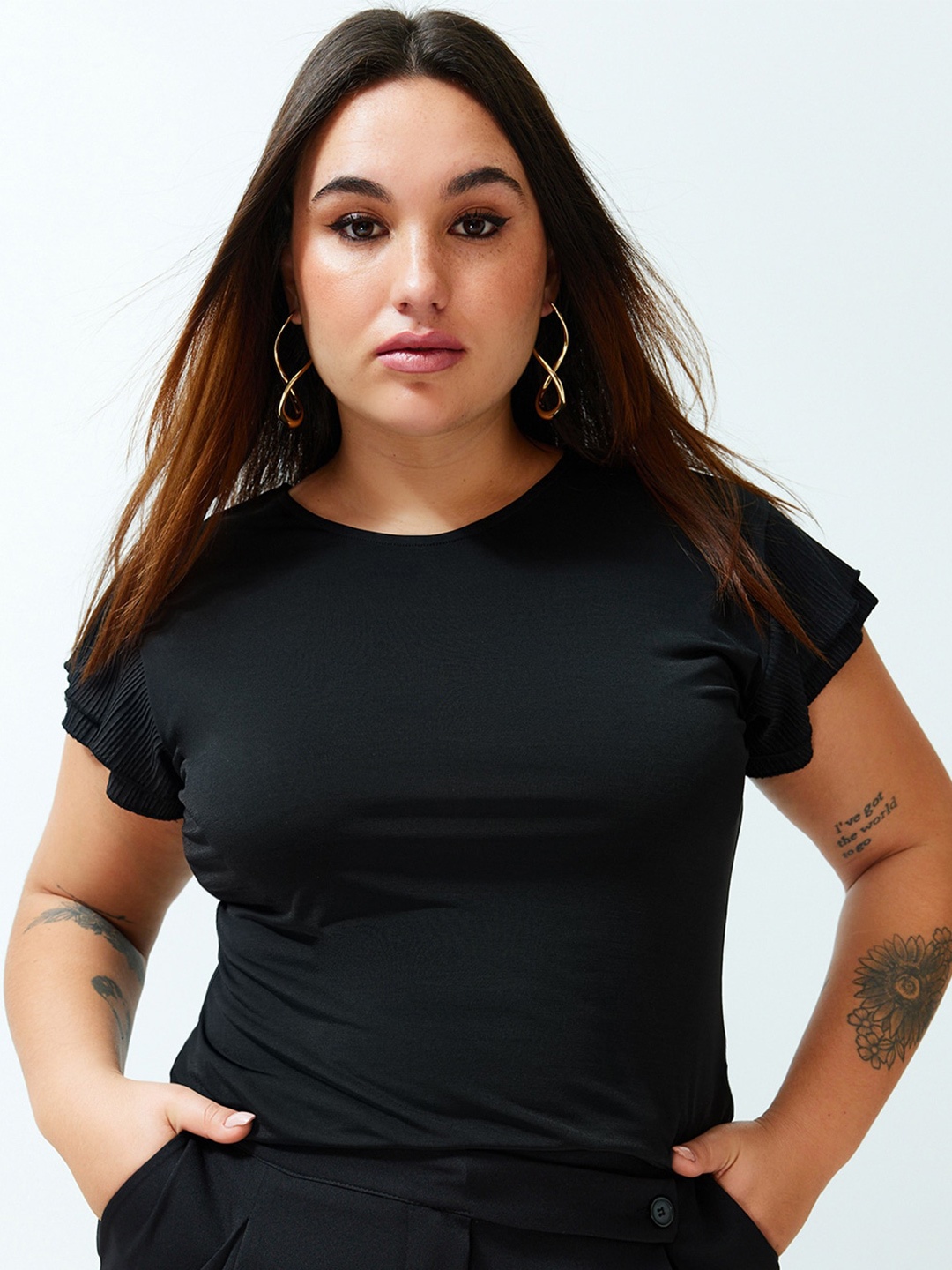 

Trendyol Round Neck Flared Sleeves Casual Top, Black