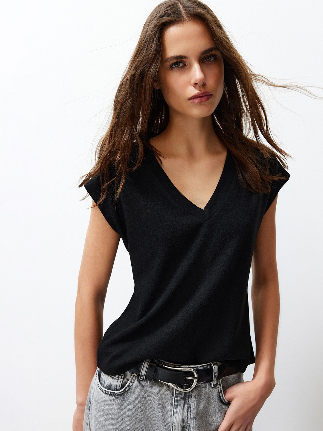 

Trendyol V-Neck Extended Sleeves Regular Top, Na