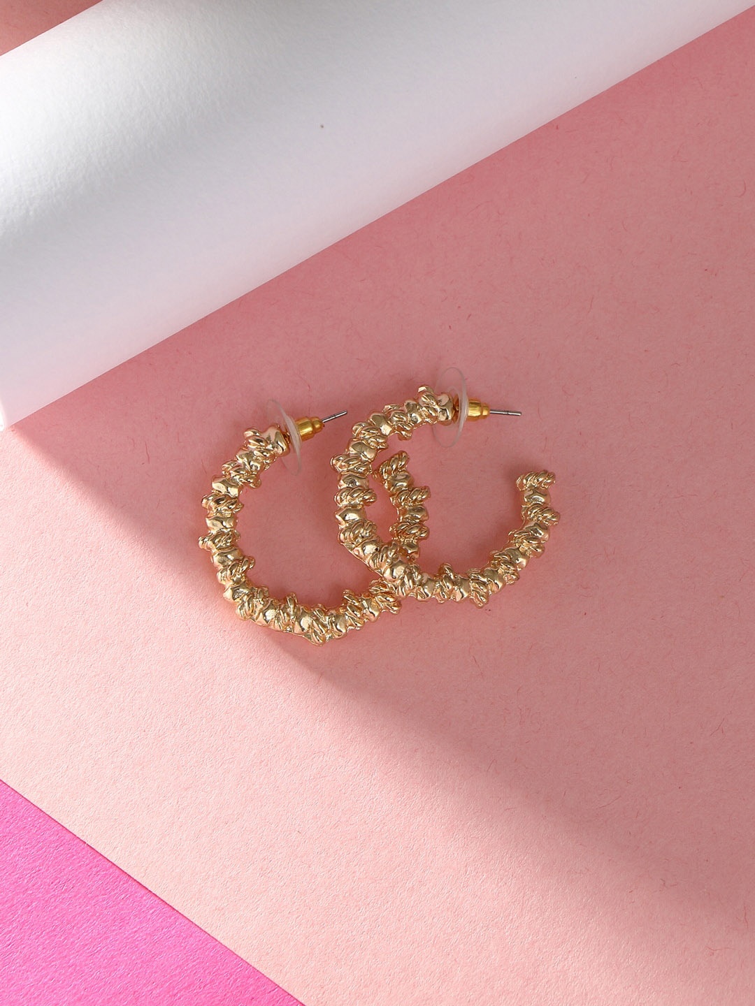 

DressBerry Gold-Plated Classic Hoop Earrings