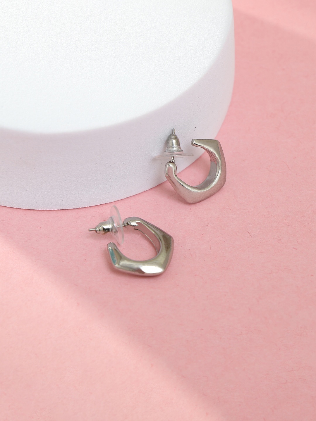 

DressBerry Silver Toned Silver Plated Classic Half Hoop Earrings