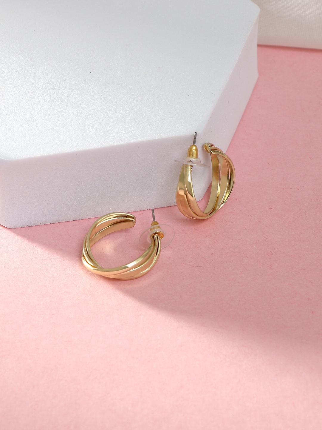 

DressBerry Gold-Plated Classic Half Hoop Earrings