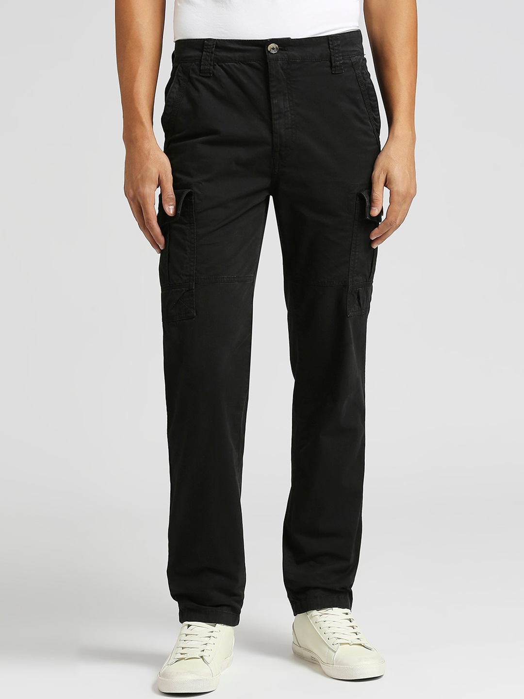 

Pepe Jeans Men Cotton Cargos Trousers, Black